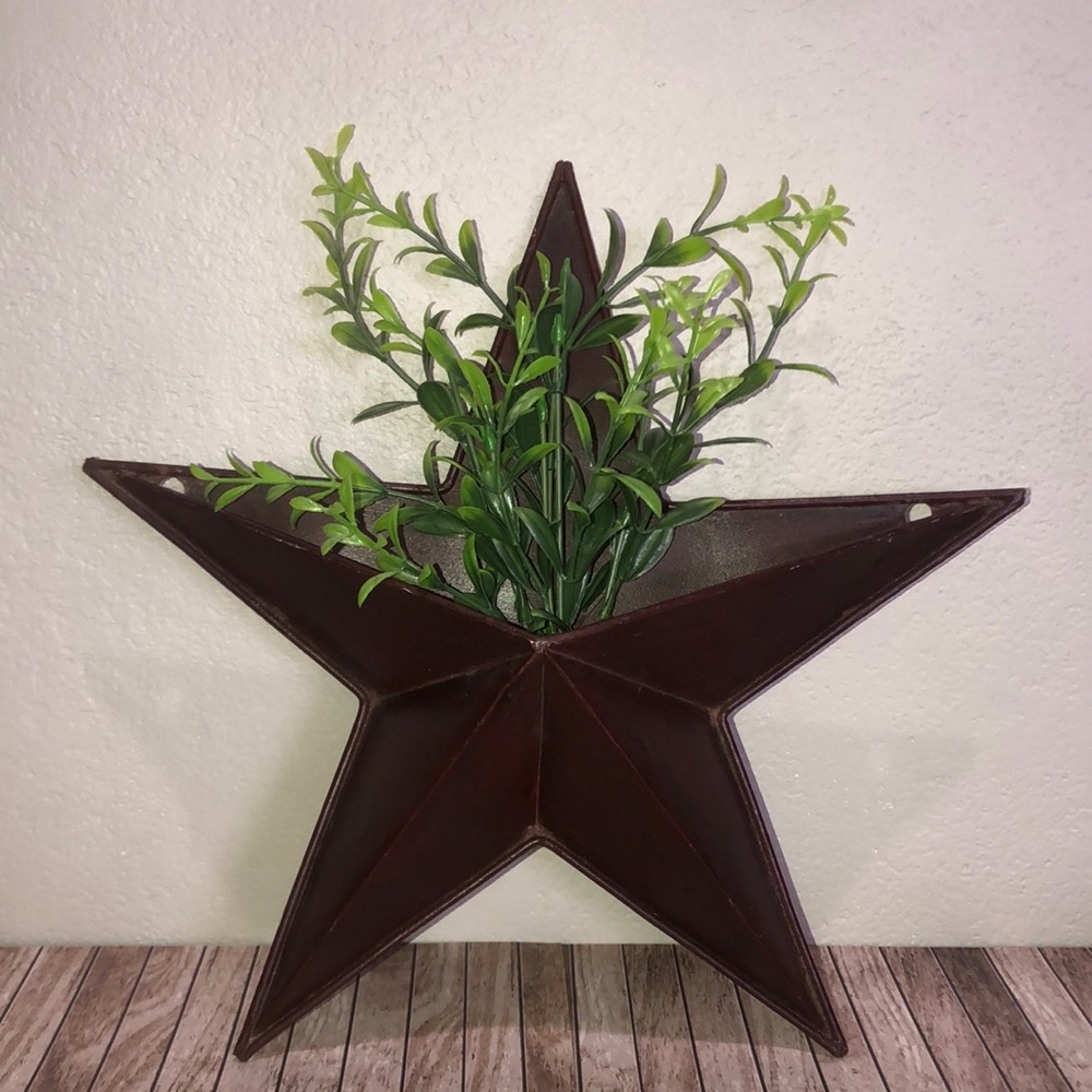 Metal Star Wall Pocket